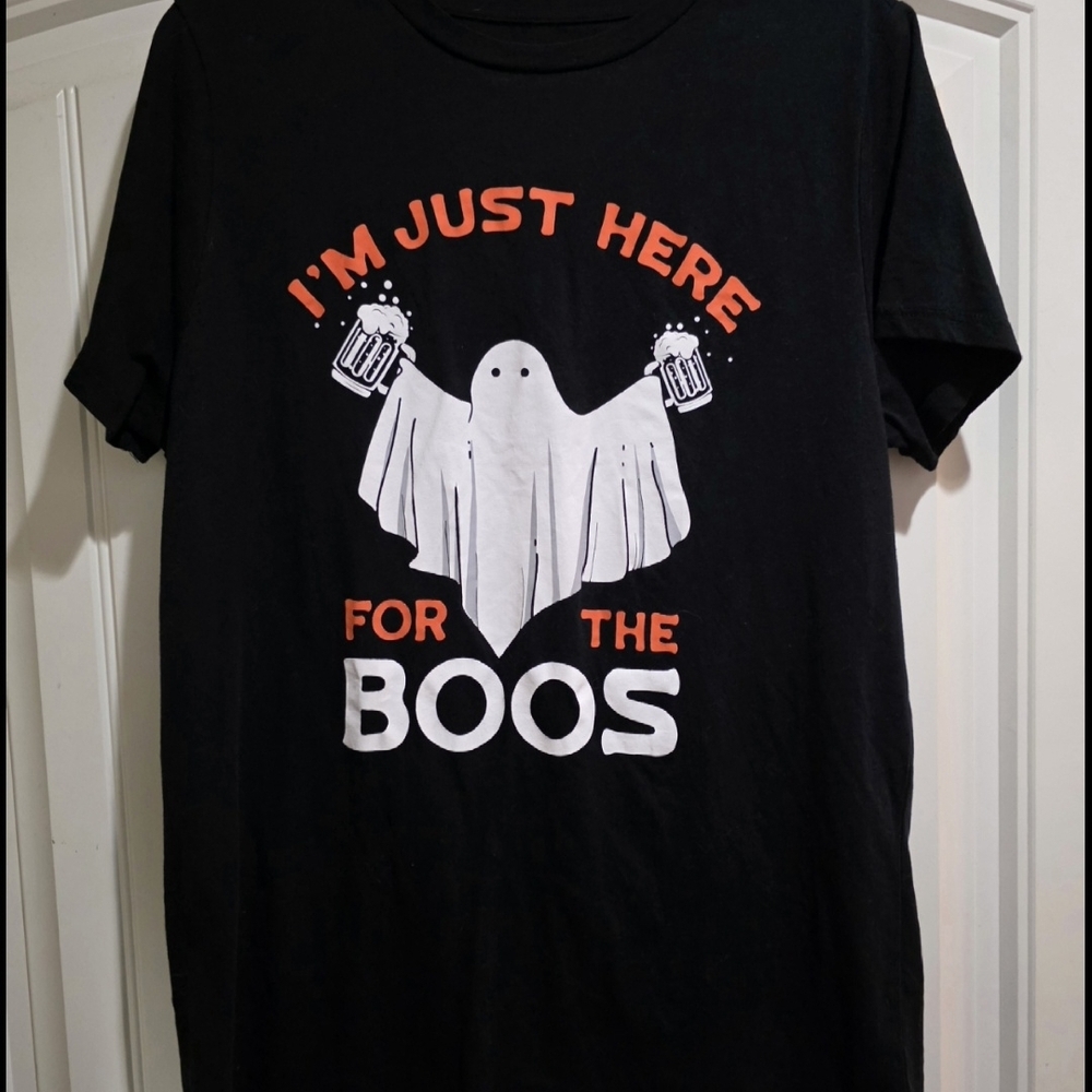 "I'm Just Here For The Boos" Funny Halloween Ghost T-Shirt | Men's Medium